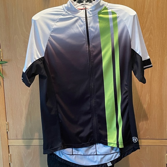 Novara Other - Novara- Men’s Cycling Jersey, size Large, EUC
